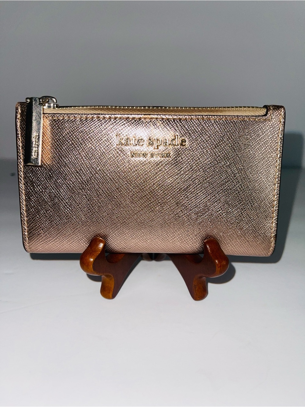 Kate Spade Metallic Rose Gold Saffiano Leather Small Slim Bifold Wallet - Picture 2 of 9